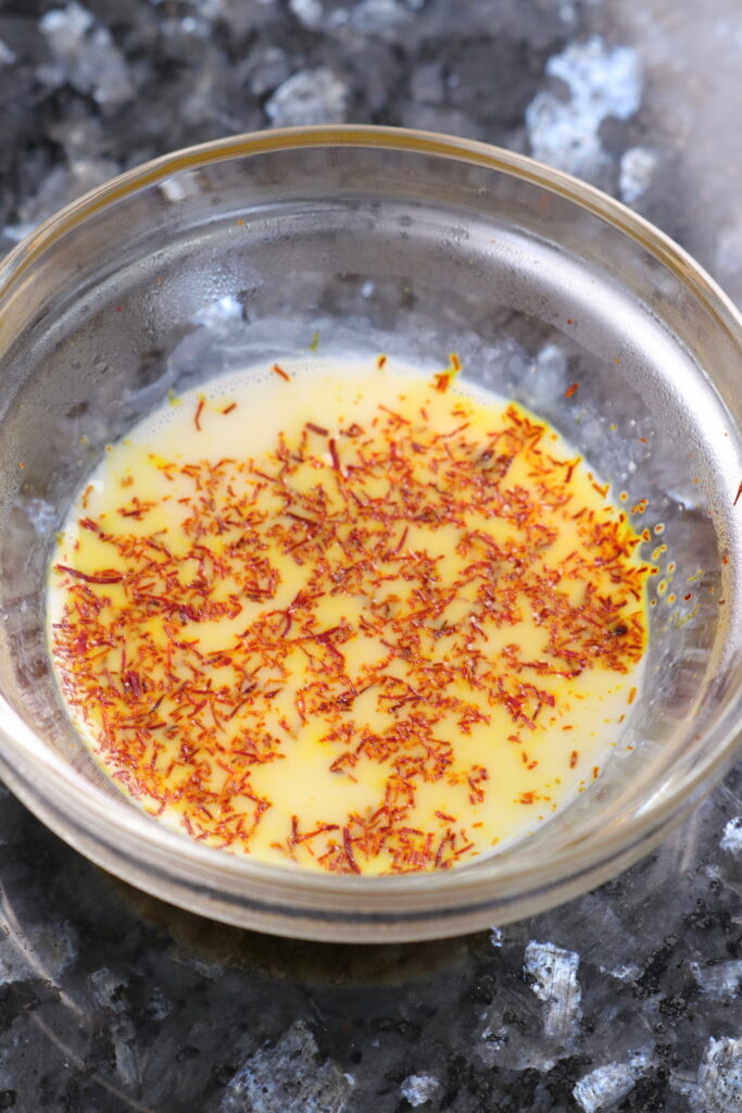 saffron infusing in milk