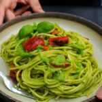 spaghetti in green sauce