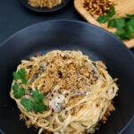 Creamy garlic and lemon sauce