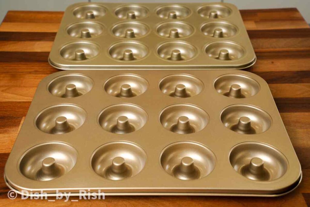 baked doughnut trays