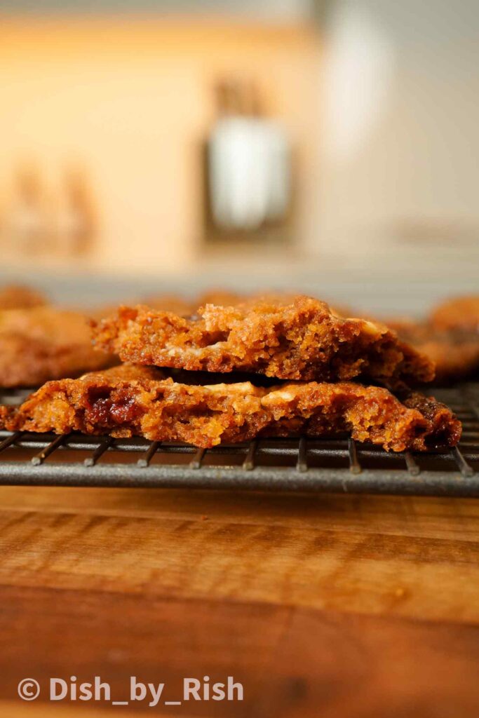 pumpkin spice chocolate chip cookies