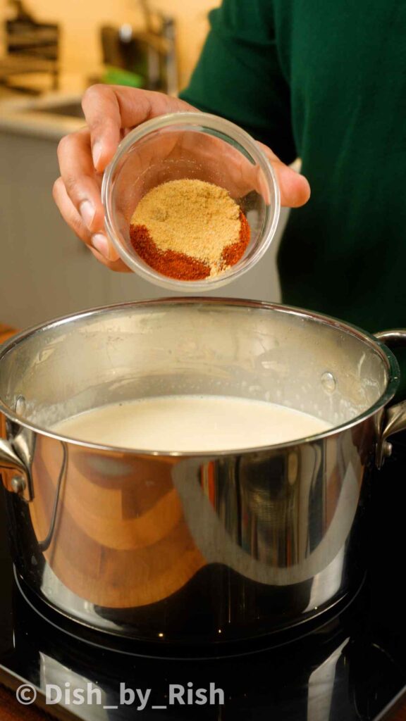 adding seasoning mix to bechamel sauce