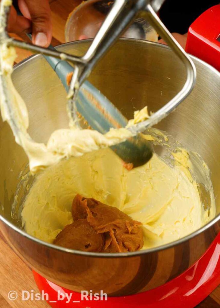 adding cooled brown butter